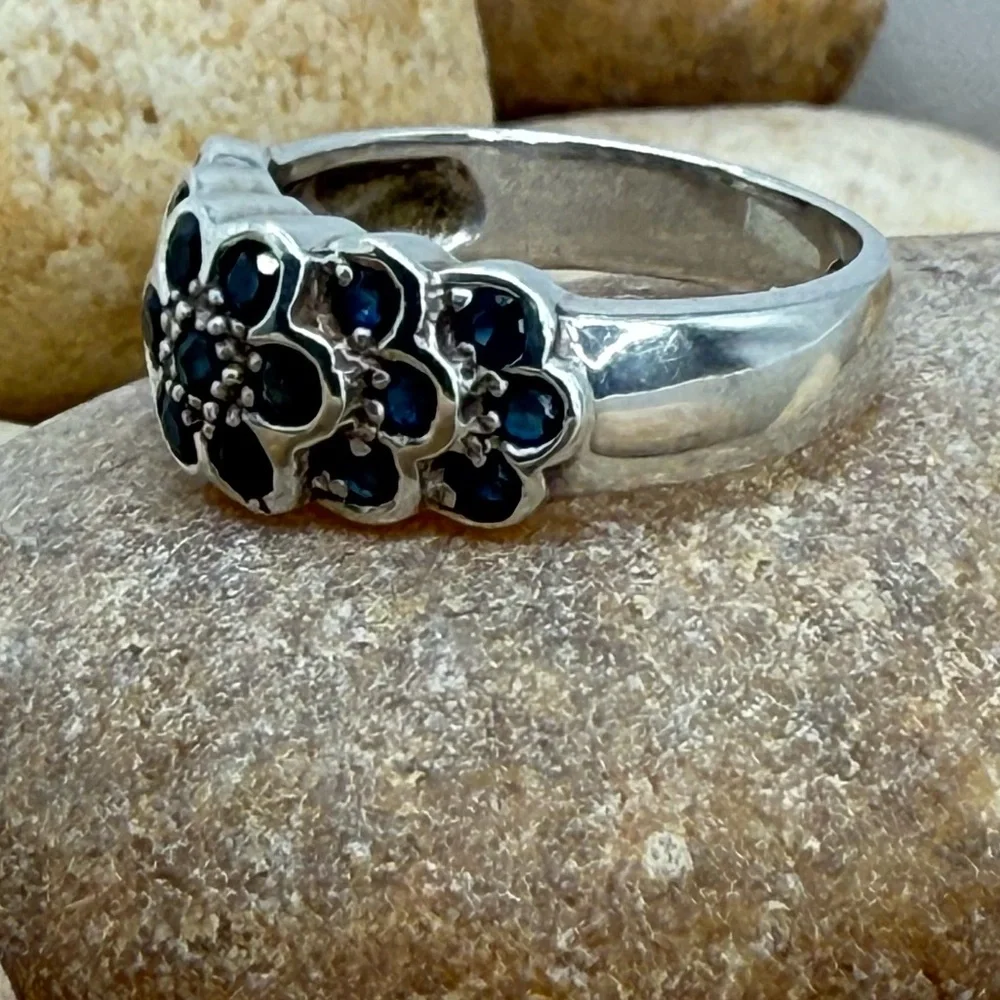Sterling Silver Black Spinel Floral Band Ring Size 6 EUC